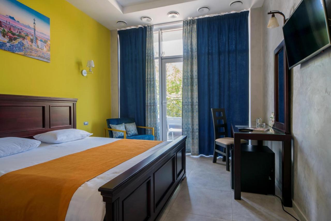 Gaudi Stylish Hotel Odessa Ngoại thất bức ảnh