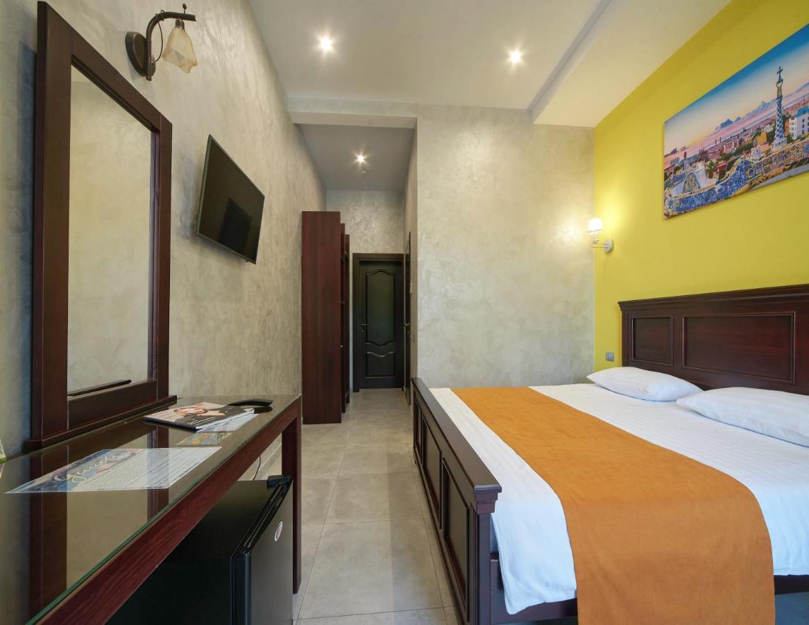 Gaudi Stylish Hotel Odessa Ngoại thất bức ảnh